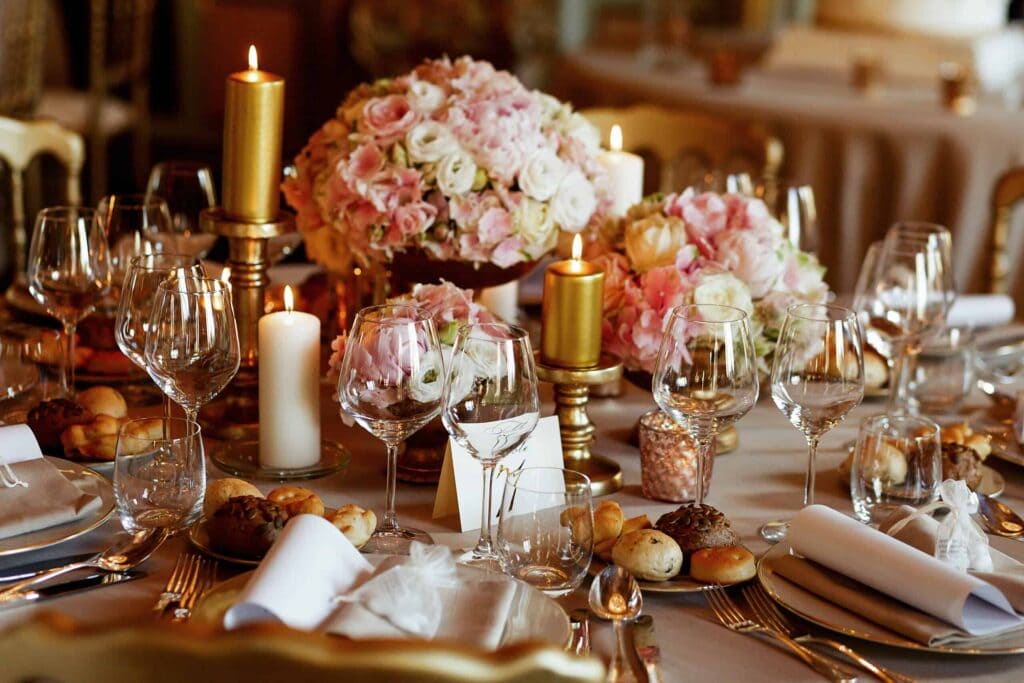Wedding Decorations: How to Create a Beautiful and Cohesive Wedding Theme 15 Wedding Decorations: How to Create a Beautiful and Cohesive Wedding Theme 14